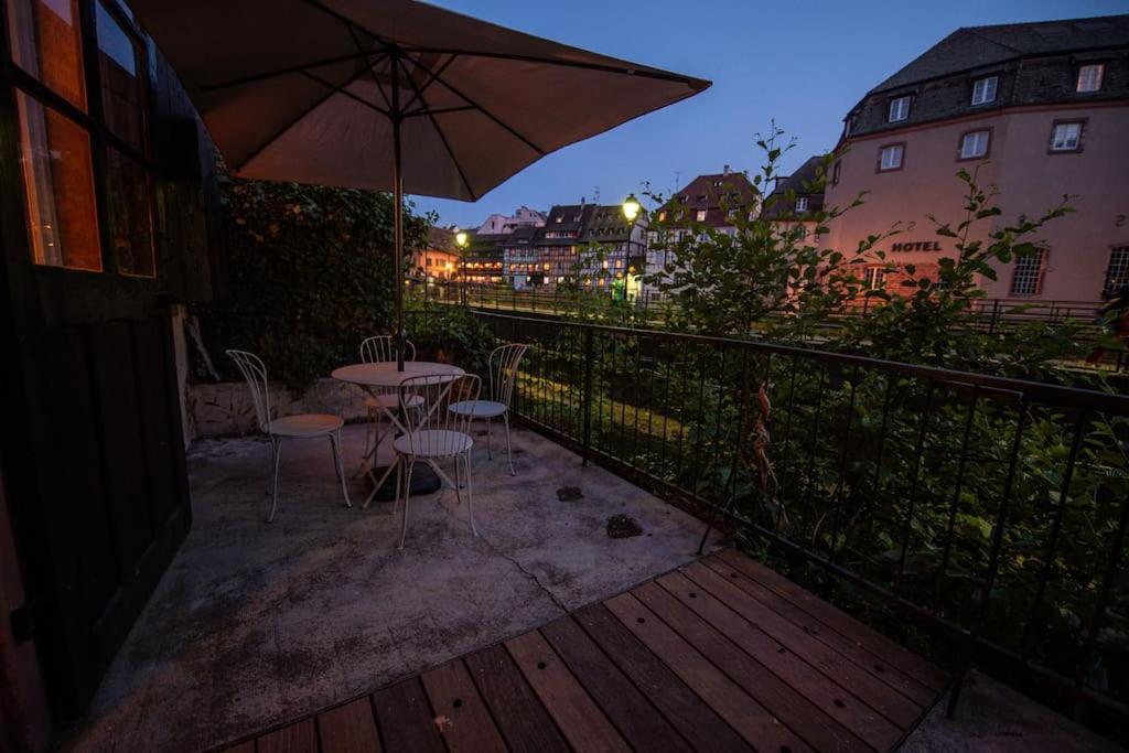 ストラスブールLa Maison De L'Eclusierアパートメント エクステリア 写真